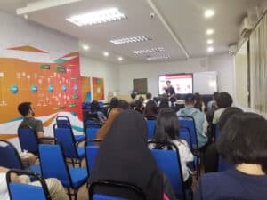 fame, cpr, college, kuching, free education